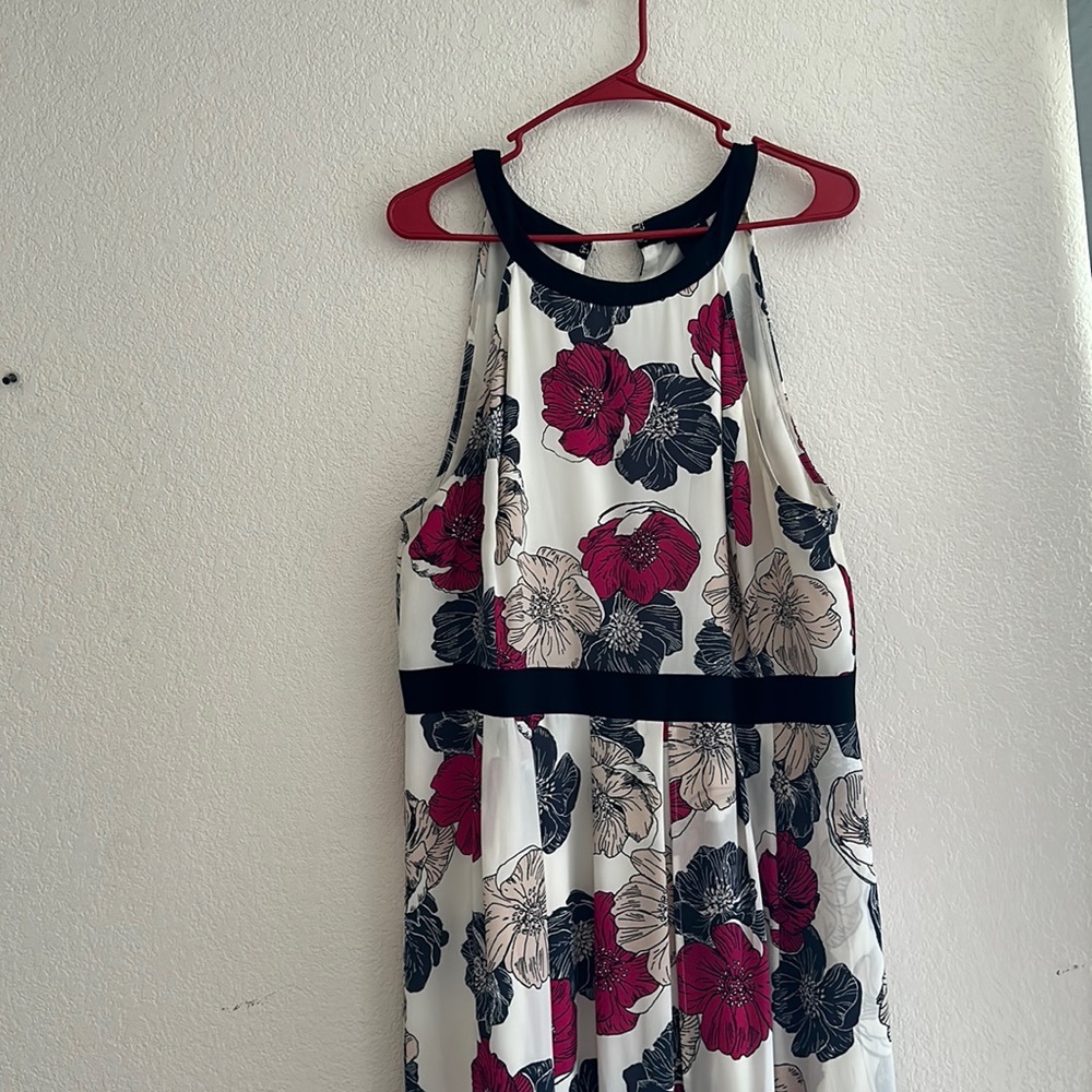 Beautiful floral maxi dress
